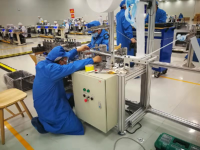 從“造車”到“造口罩” 五菱950口罩機(jī)設(shè)備制造組如何煉成“全國(guó)工人先鋒號(hào)”？